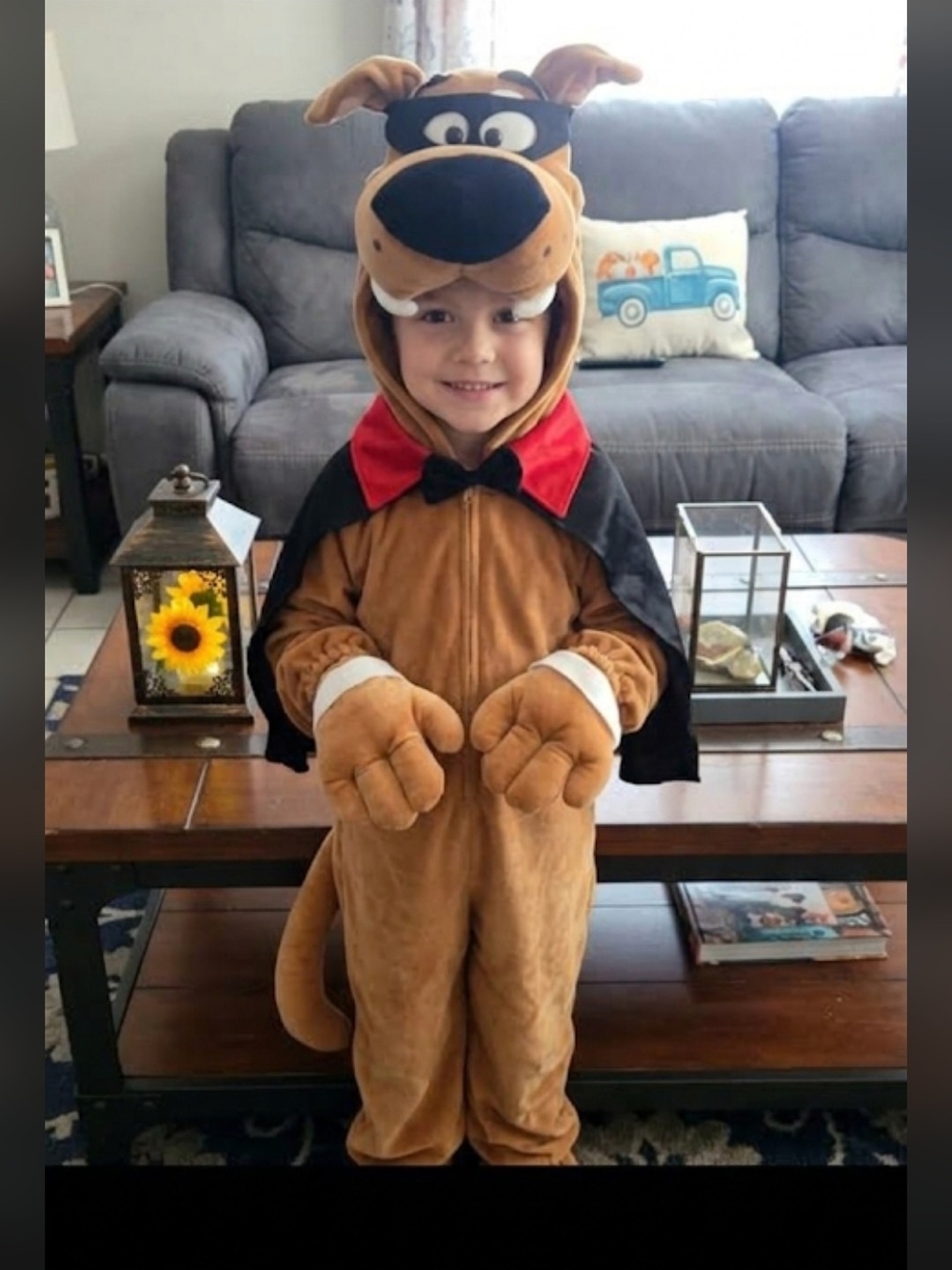 Kids Scooby Doo Vampire Costume with Black Cape and Red Collar 2-4 Years